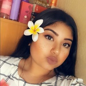 Meet your Posher, Brenda